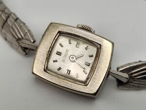 Le Coultre Ladies Vintage Wristwatch - 10K Gold Filled - RUNS